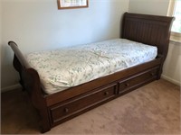 Twin bed with pull out trundle bed