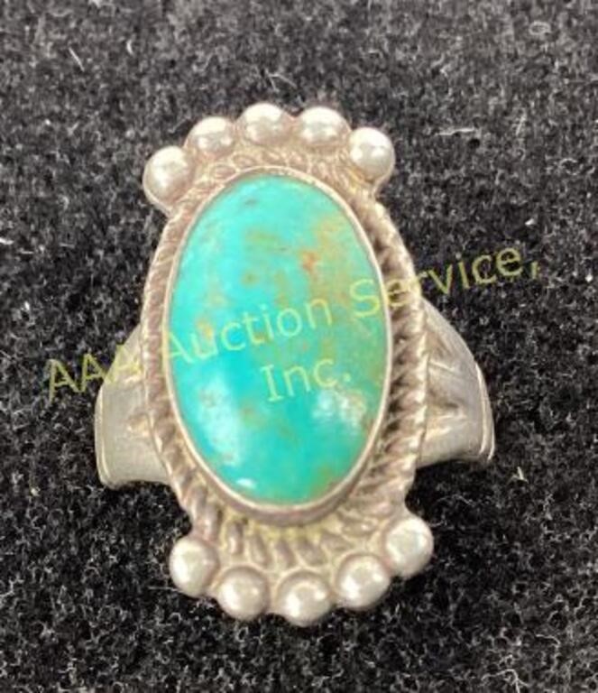 Native American Navajo sterling & turquoise ring