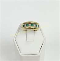 18K GOLD EMERALD AND DIAMOND RING