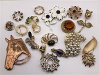 Ladies Assorted Brooches