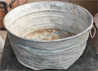 Galvanized washtub