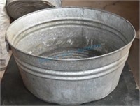 Galvanized washtub