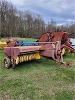 NEW HOLLAND 268 SQUARE BALER W/ THROWER