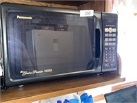 Panasonic 1000 Watt Microwave