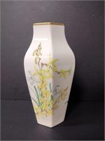 Wedgewood Bone China Botanical Vase