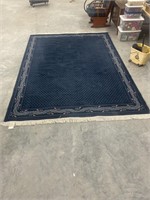 Large rug approx 11ft x 7ft