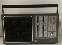 General Electric Vintage 4 Band Radio