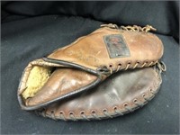 Vintage Rawlings "The Claw" Catchers Mitt