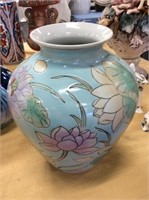 Blue and white flowered vase