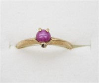 10k 1.95 GRAM PINK PURPLE STONE RING, SIZE 6 1/4