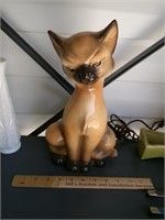 Vintage Siamese Cat Television Lamp