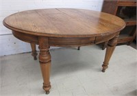 Oak Oval Dining Table with Extension Leaves