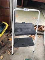 Cosco Step Ladder