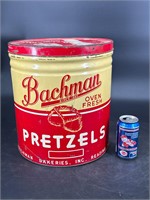 LARGE BACHMAN PRETZEL CAN GREAT GRAPHICS 4.5 LBS