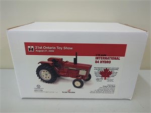 IH 84 Hydro Ontario Toy Show 2006 NIB 1/16