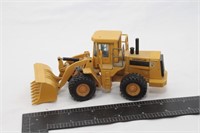 CAT D966D ART. LOADER  - NZG