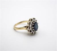 PRETTY DIAMOND AND SAPPHIRE 14KT WHITE GOLD RING