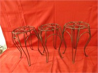 (3)Wrought iron plant stands.