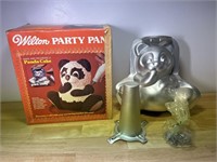 Wilton Party Pan Panda Cake Aluminum 1978 With