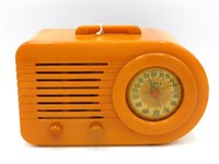 Fada Catalin Butterscotch bullet radio, 1946,