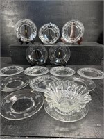 LOT OF 14 CRYSTAL ETCHED PLATES, 1 BOWL