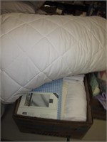 King Sized Linens / Comfoter