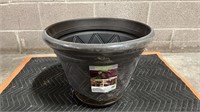 FM73  Plant Pot