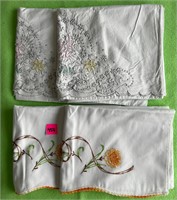 Vtg Needlework Pillowcases 2 sets