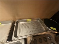 2 1/2 INCH PERFORATED SHEET PANS