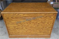Custom made oak veneer box