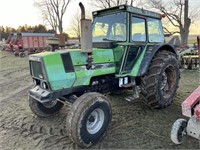 Deutz DX90 tractor
