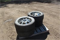 Set of 4 tires on rims