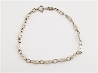Sterling silver cat charm bracelet, 2.86 grams tot