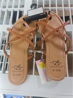 Tan sandals 5/6