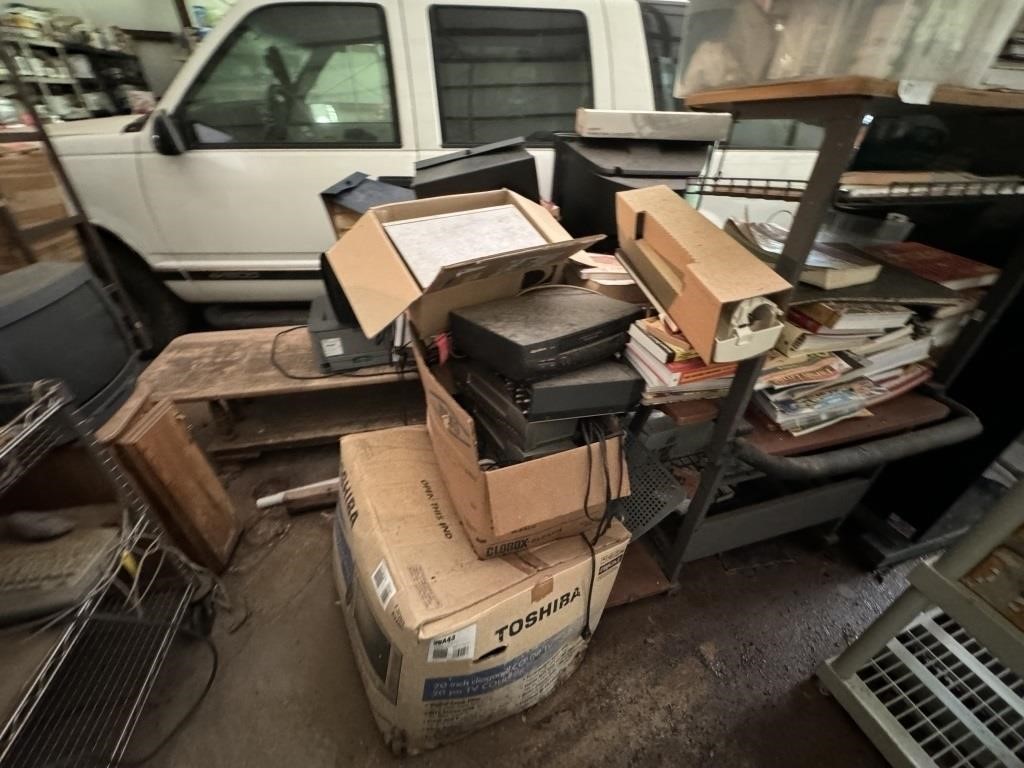 LOT OF ELECTRONICS- VCRS, DVD PLAYERS