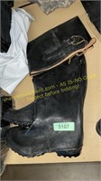 Hip Length Rubber Boots, Unknown Size (DAMAGED)
