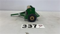 GREAT PLAINS SOLID STAND 13 END WHEEL DRILL