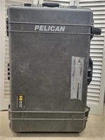 Pelican 1560 Case Waterproof-Locking-Wheels