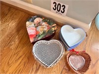 Heart Shaped Bowls/Baskets(Kitchen)