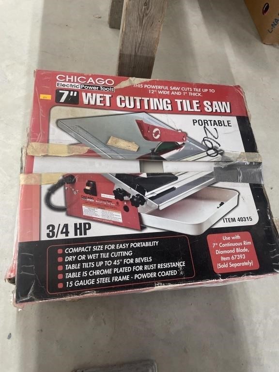 Chicago 7” wet cutting tile saw