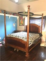 Queen Size Four Poster Canopy Bed