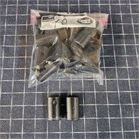 S1 40Pc Metro Shelving Lock clips Plastic