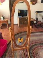 Oval Dressing/Changing Mirror