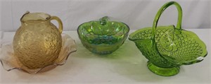 Green carnival glass grape bowl, green glass