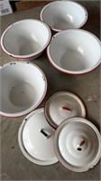 White granite bowls/ lids