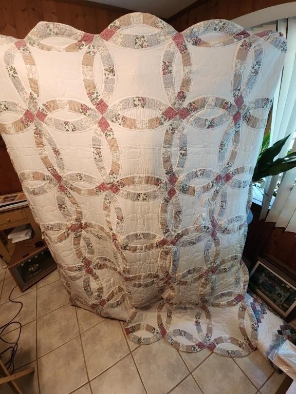 Double Wedding Ring Quilt 6'x7'