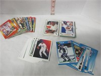 LOT OF BASEBALL CARDS AND HOCKEY CARDS
