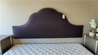 KING WALL-MOUNTED HEADBOARD