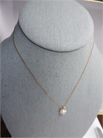 12KG Floating Heart and Pearl Necklace