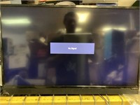 Visio TV 25x16in Bottom Left Corner Is Chipped
